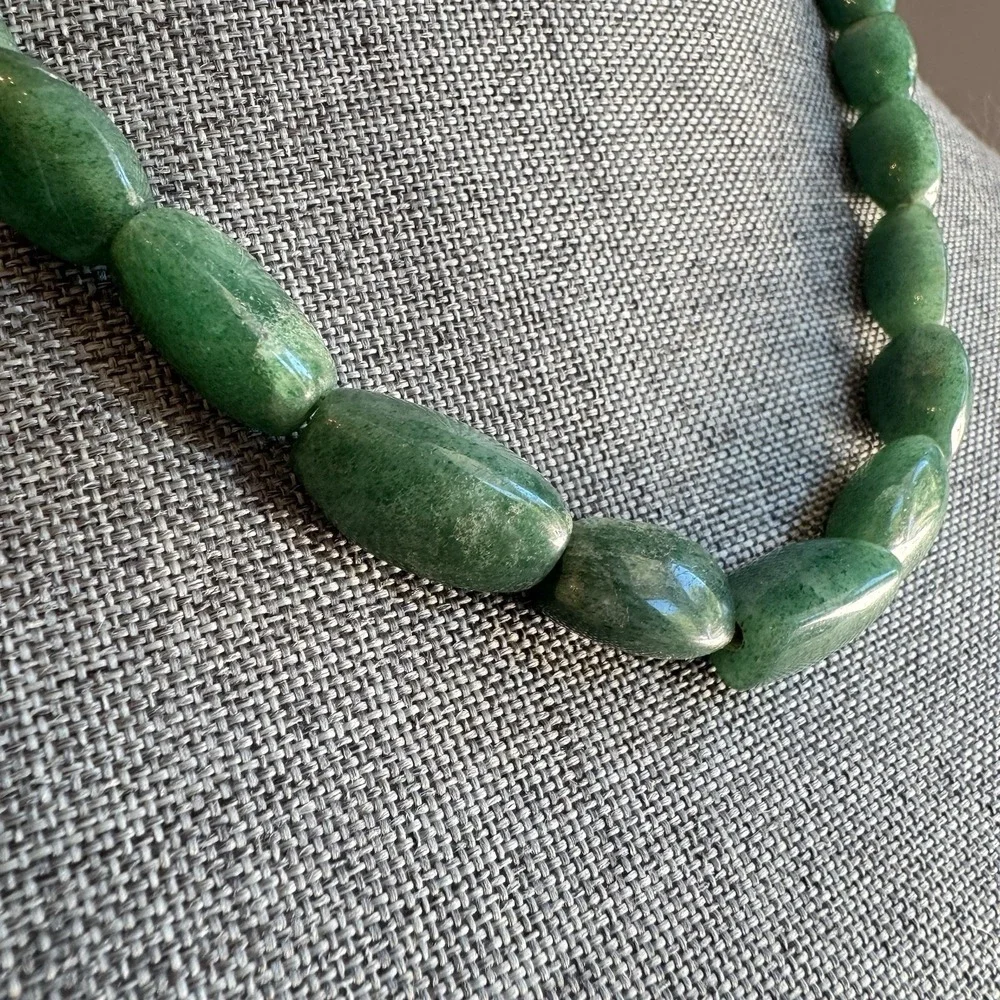 Vintage Green Aventurine Barrel Bead‎ Necklace 18